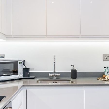 St Albans 2 Bed Luxury City Apartment, 5 Mins Walk To Train & Allocated Parking Buitenkant foto